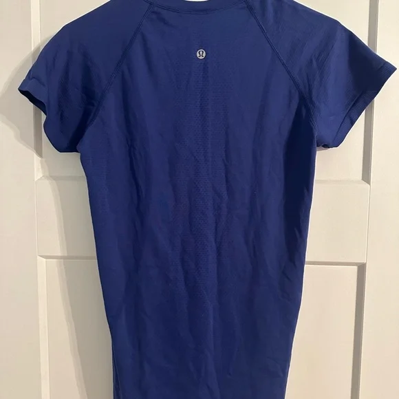 Lululemon Athletica Blue Fitted Short Sleeve swiftly tech Tee - Picture 5 of 7